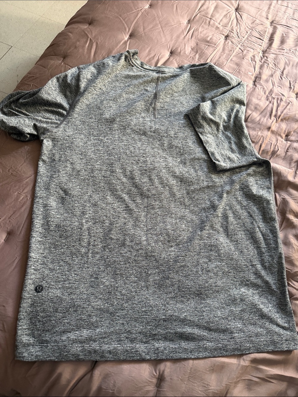 lululemon athletica Men’s Gray Heather Short-Sleeve Athletic Tee